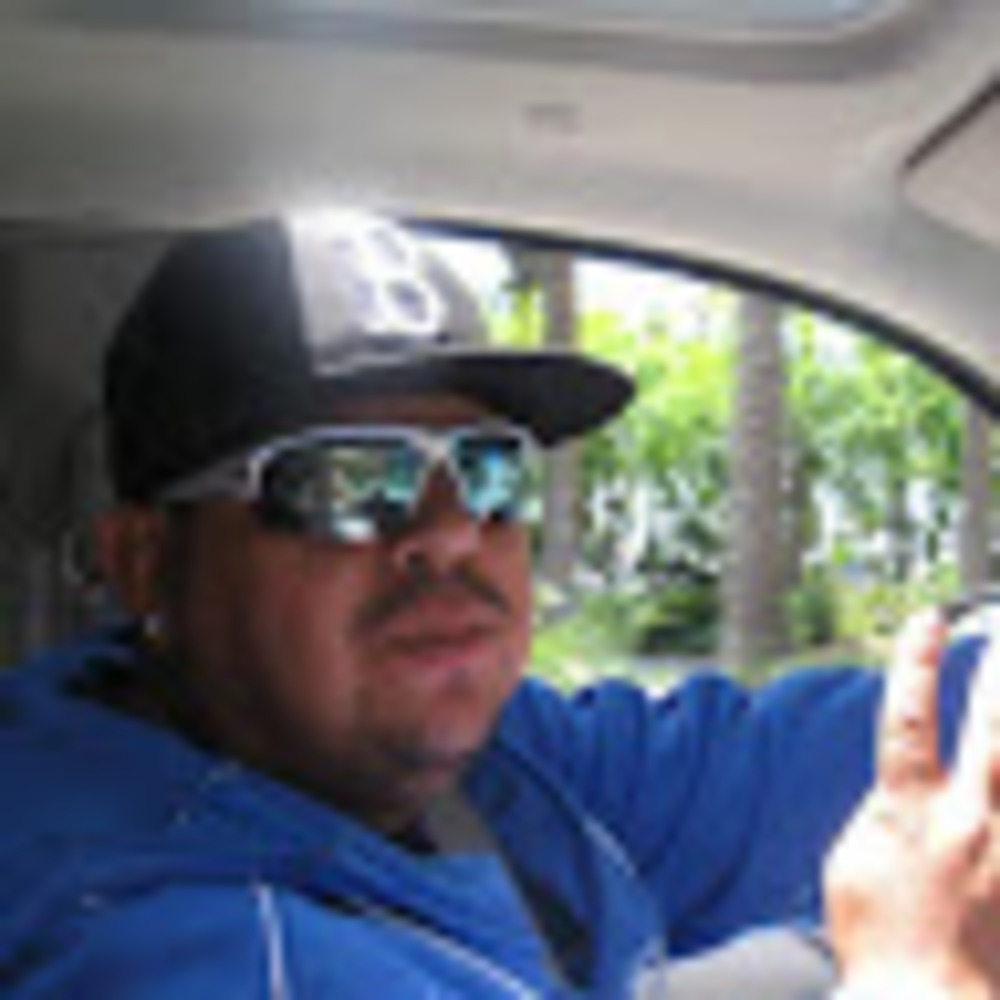 Meet your Posher, Carlos